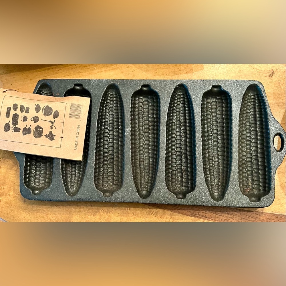 NWT Old Mountain Cast Iron Corn Bread Pan